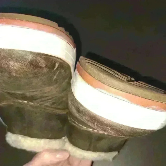 Keen Dry Distressed Brown Clog Slip On faux Fur Lining size 8.5 - Picture 7 of 7